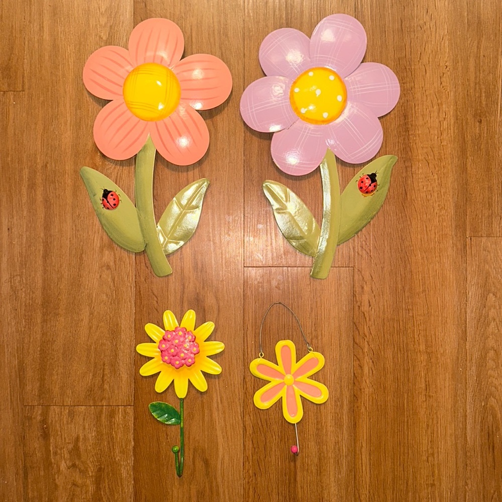 Flower wall decor